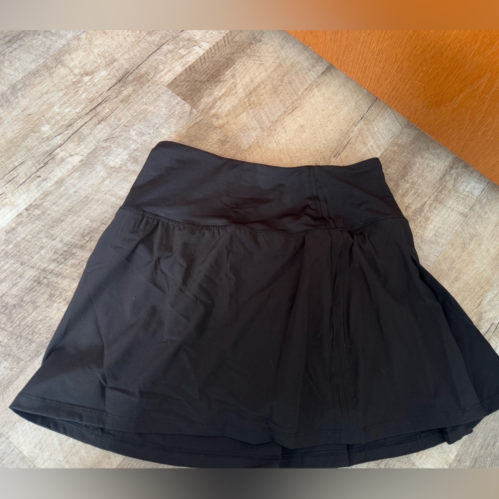 90 Degree size XS black skort performance material